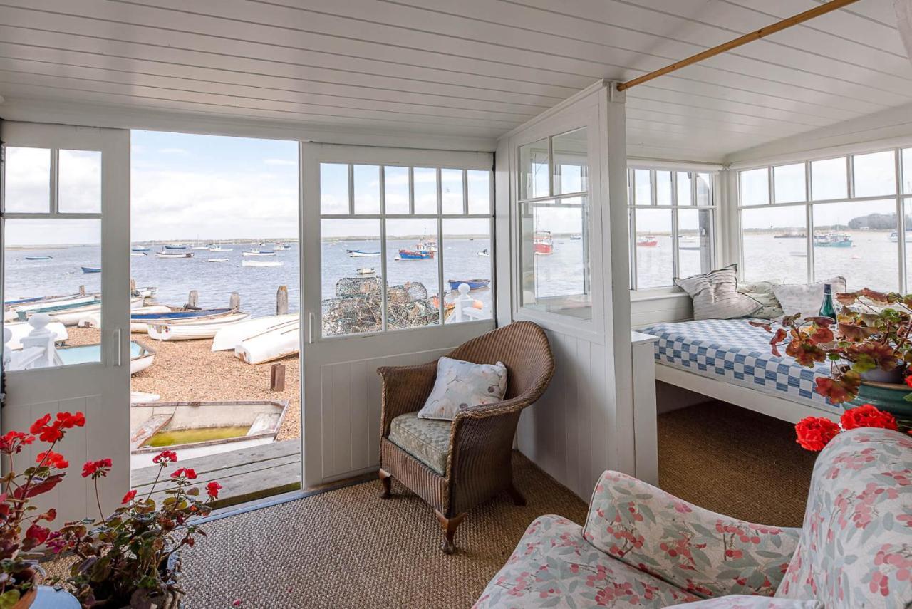 The Boathouse In Felixstowe Ferry - Stunning Waterfront Property المظهر الخارجي الصورة
